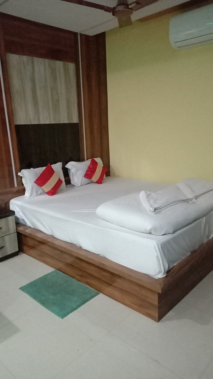 Marigold Resort Scene #30